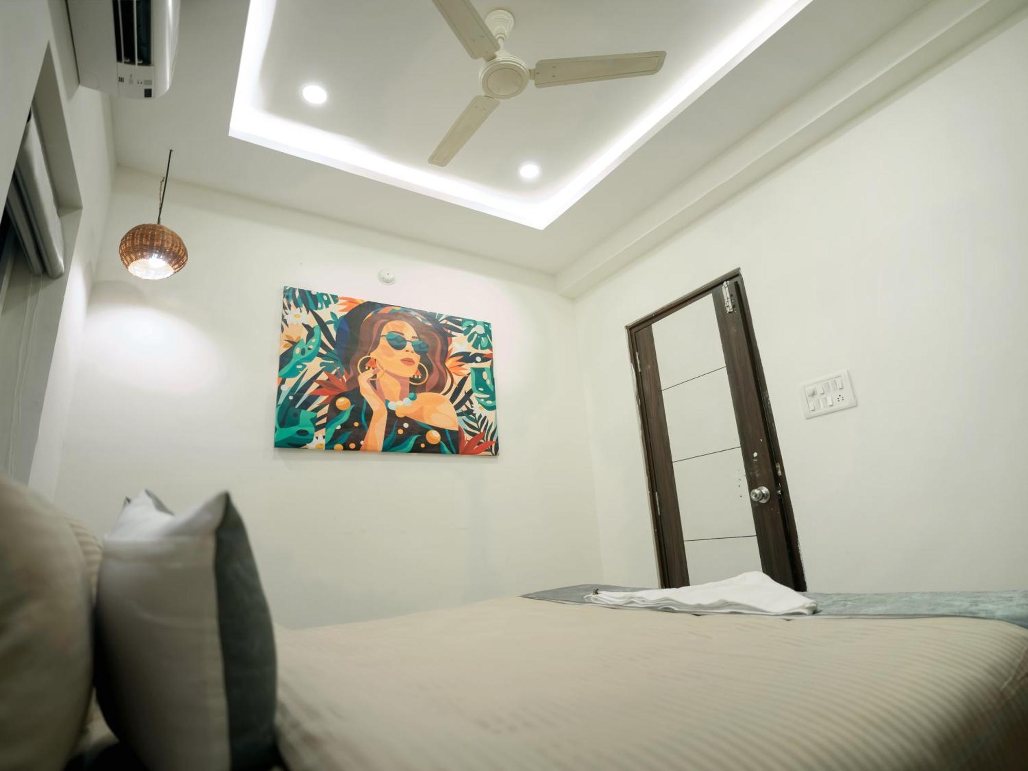 Hotel Euphoria Airport Zone Hyderabad Exterior photo